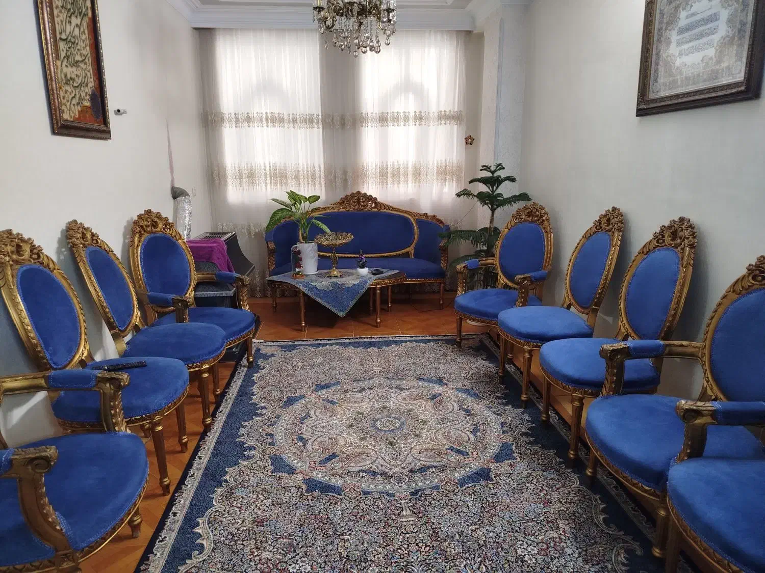 مبل فرحی ۹نفره|مبلمان خانگی و میز عسلی|نسیم‌شهر, |دیوار