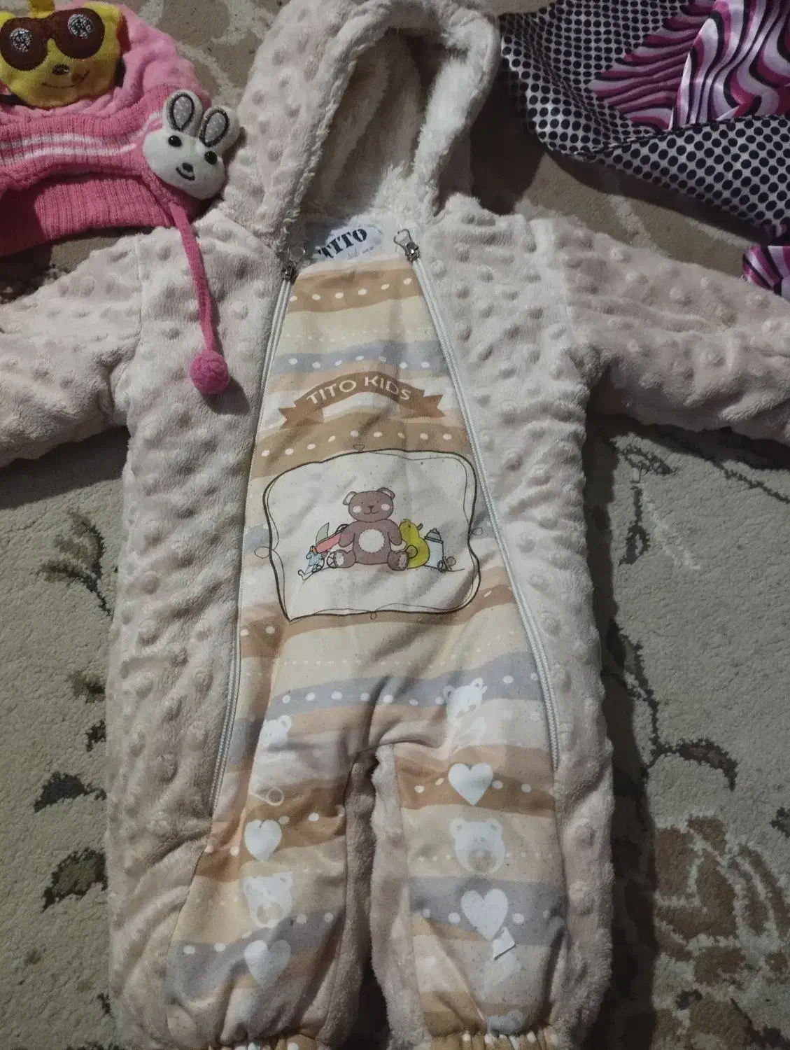 یک سرهمی وکلاه و شال گردن|کفش و لباس بچه|گرگان, |دیوار