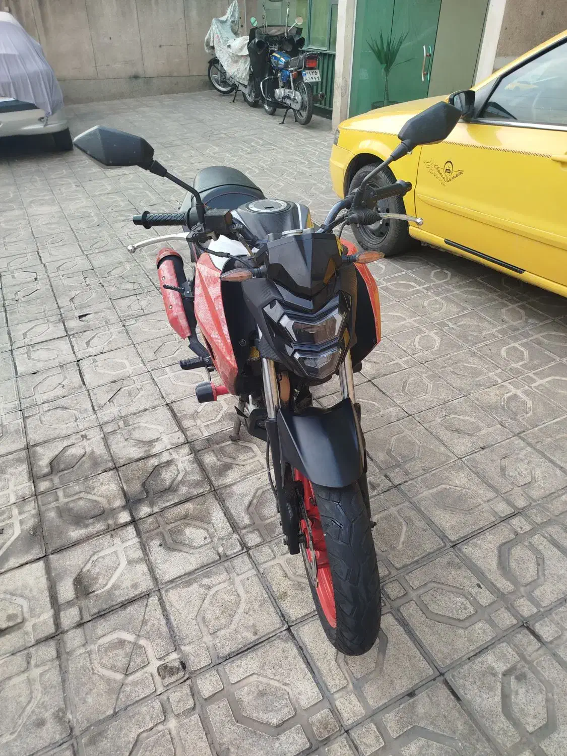 na 180 قرمز|موتورسیکلت|تهران, زرکش|دیوار