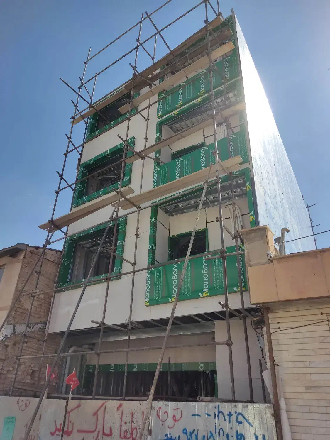 نیرو فنی ودست به دریل برای کار ال اس اف کارگر کناف|استخدام معماری، عمران و ساختمانی|شیراز, مسلم|دیوار