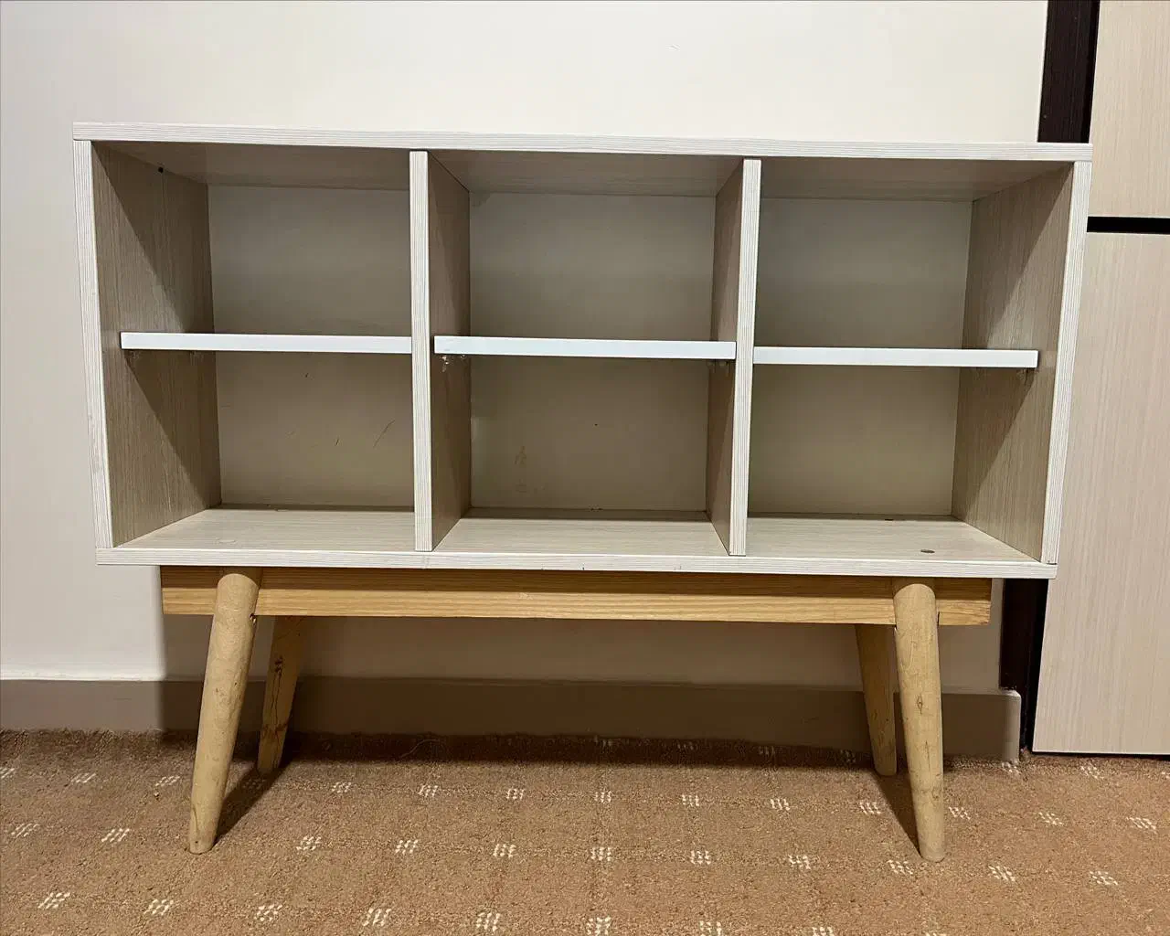 میز کتابخونه نو|کتابخانه، شلف، قفسه‌های دیواری|فولادشهر, مسکن مهر فولادشهر|دیوار