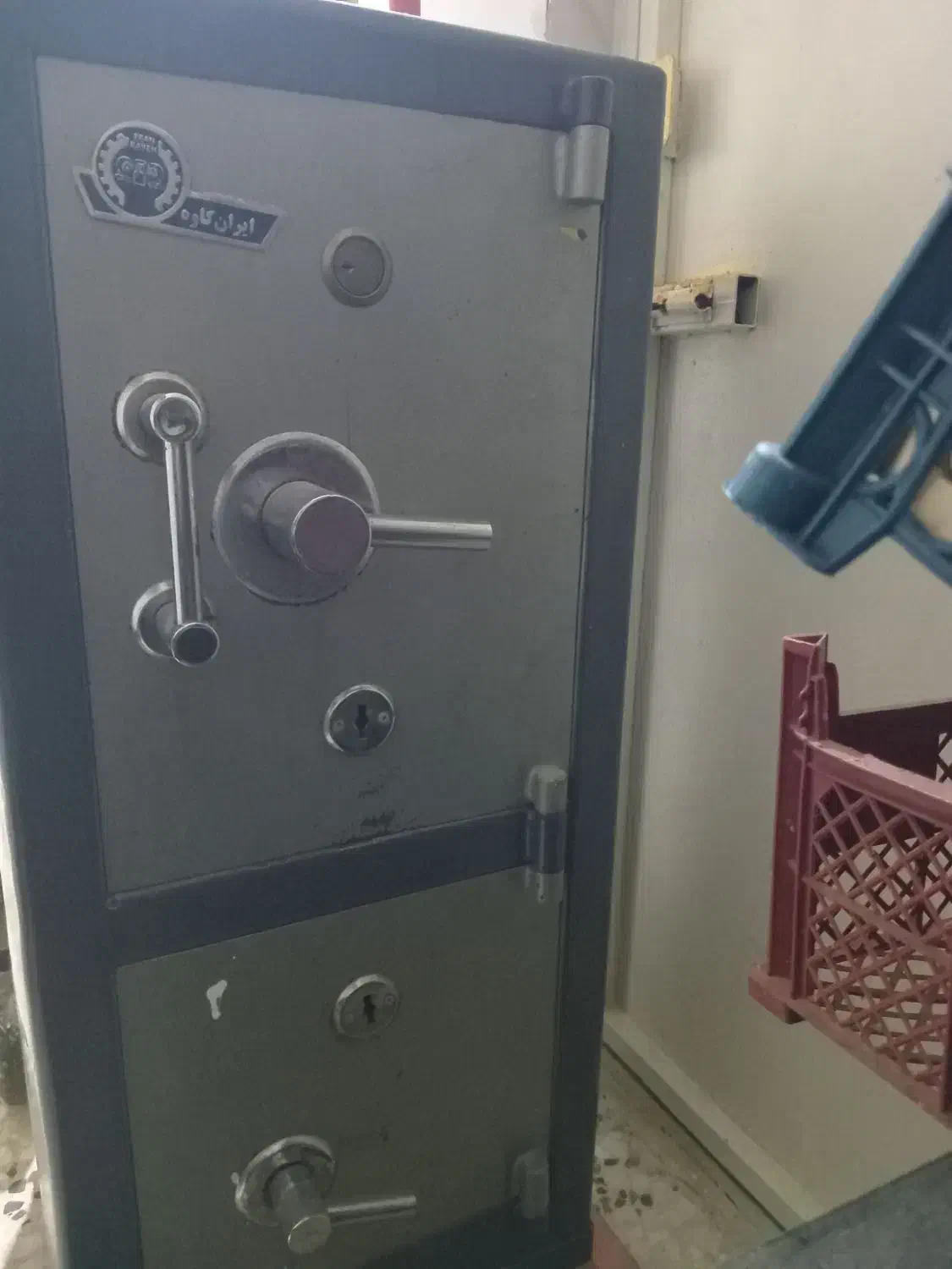 گاو صندوق دوطبقه قفل سالم در شاهدشهر|فروشگاه و مغازه|شاهدشهر, |دیوار