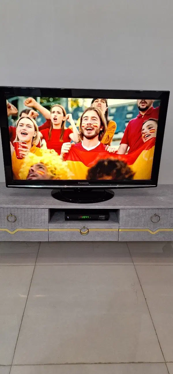 تلویزیون پاناسونیک ۴۰ اینچ|تلویزیون و پروژکتور|رشت, حمیدیان|دیوار