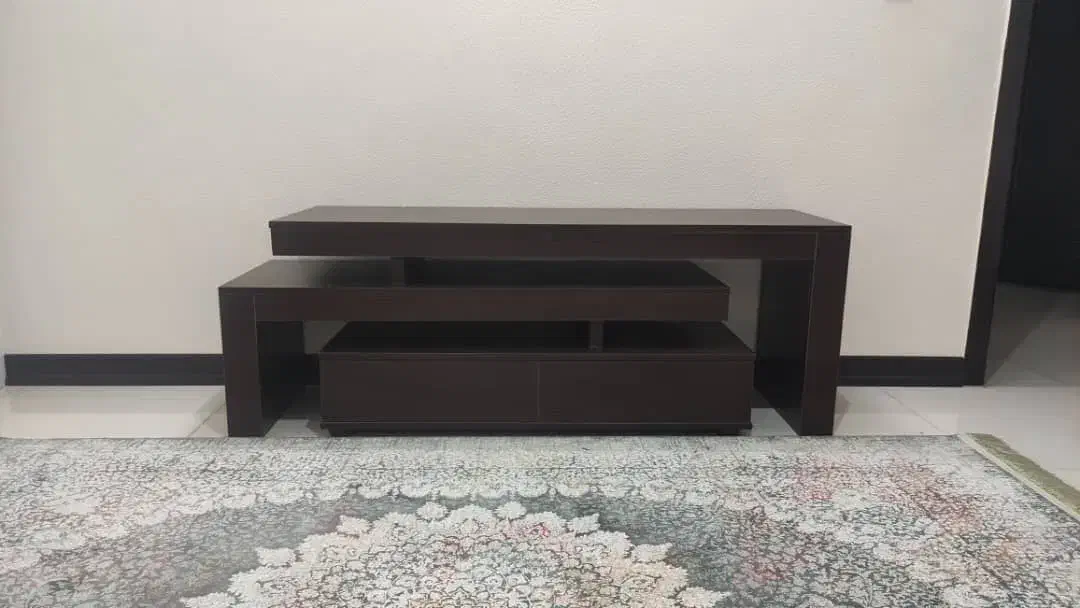 میز تلویزیون|میز تلویزیون|شاهین‌شهر, شیخ بهایی|دیوار