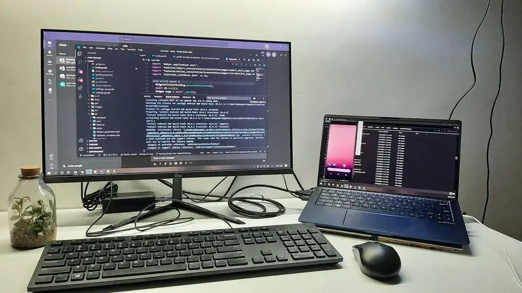 مانیتور جی پلاس 22 اینچ full hd در حد نو|قطعات و لوازم جانبی رایانه|رشت, سعدی (تختی)|دیوار