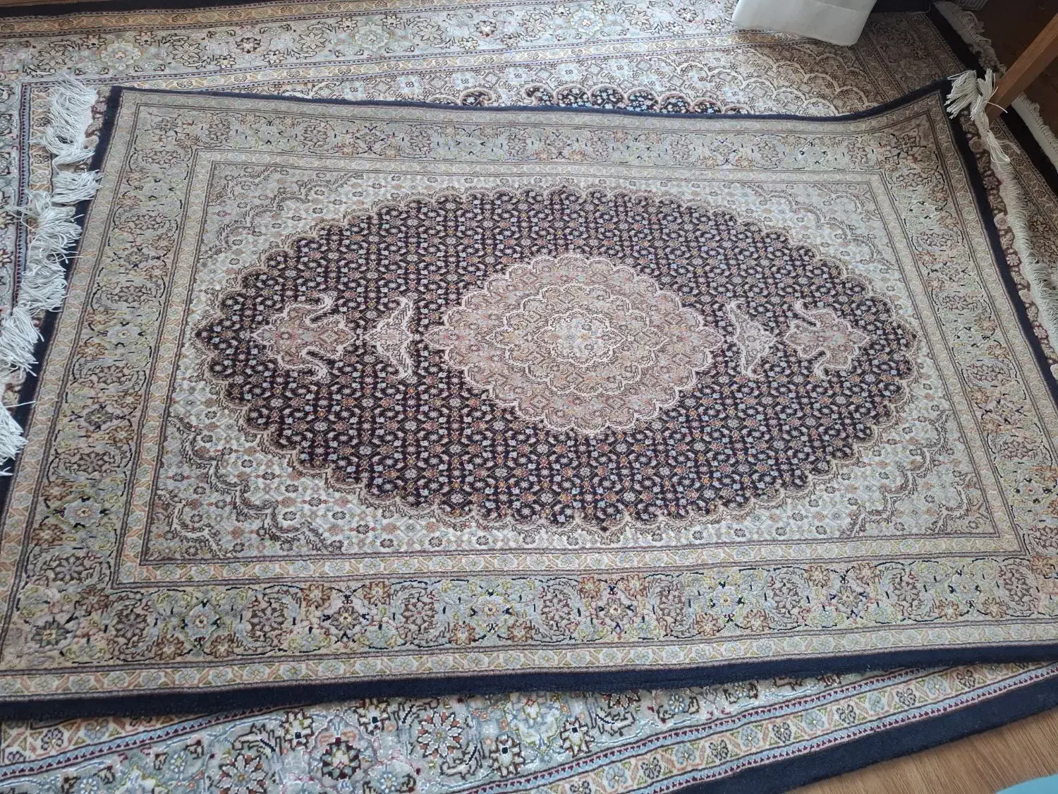 جفت ذرع نیم ۵۰ رج دو سر گلیم ۹متن|فرش|تهران, شهرک محلاتی|دیوار