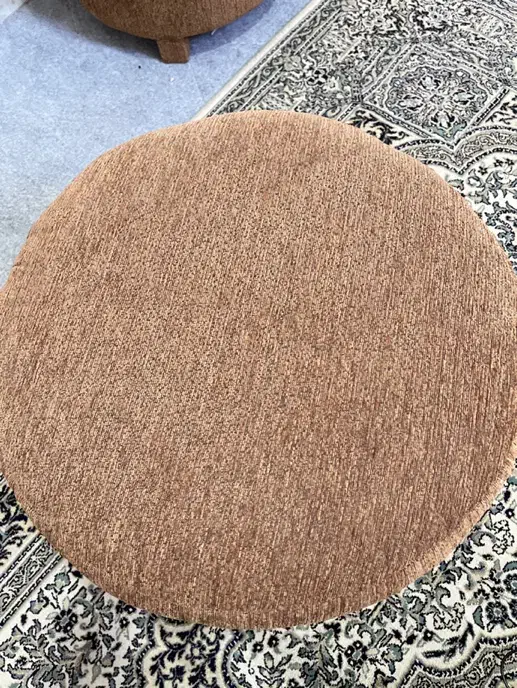 ۳عدد پاف یا میز|مبلمان خانگی و میز عسلی|اصفهان, مفتح|دیوار