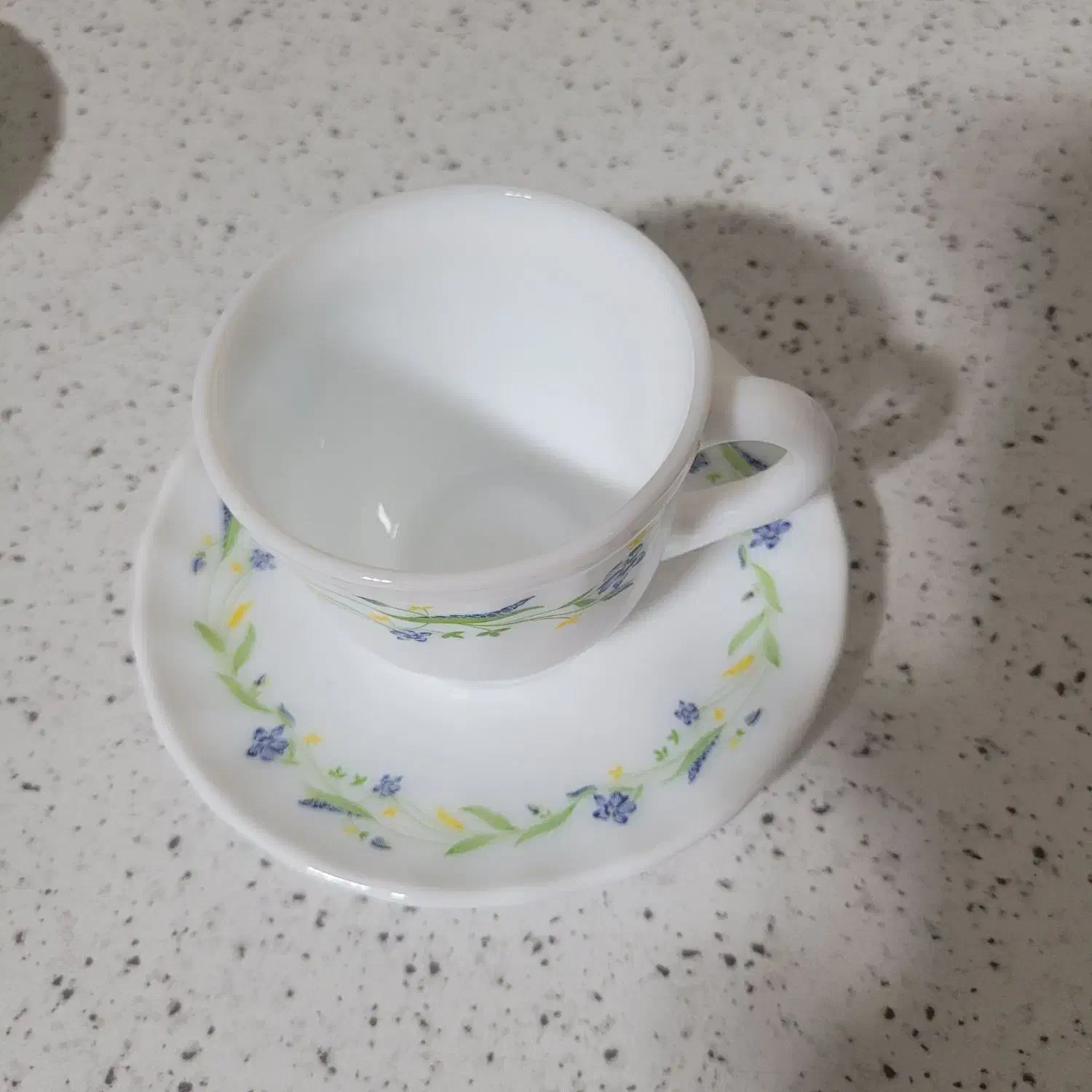 فنجون ونعلبکی|ظروف سرو و پذیرایی|تهران, راه آهن|دیوار