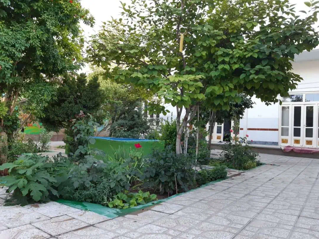 خانه باغ مسکونی زیبا در شهر تیران، روستای ورپشت|فروش خانه و ویلا|تیران, |دیوار