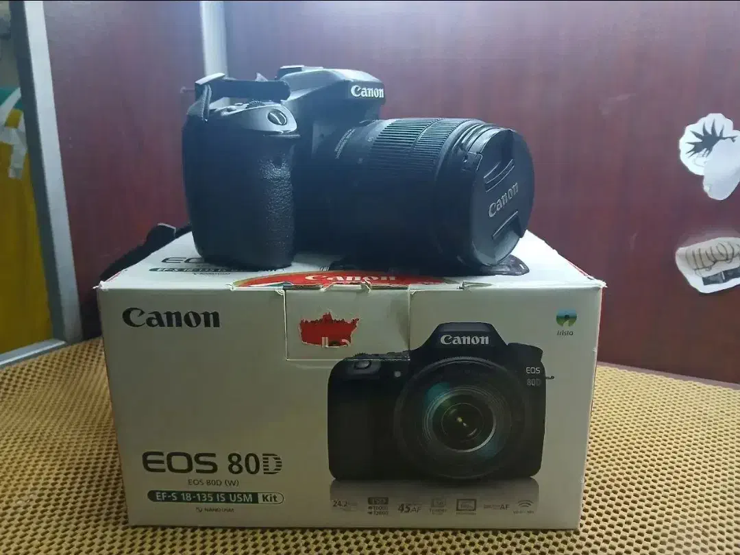 دوربین حرفه ای کنون 80D به همراه لنز 18-135|دوربین عکاسی و فیلم‌برداری|نیشابور, دارایی|دیوار