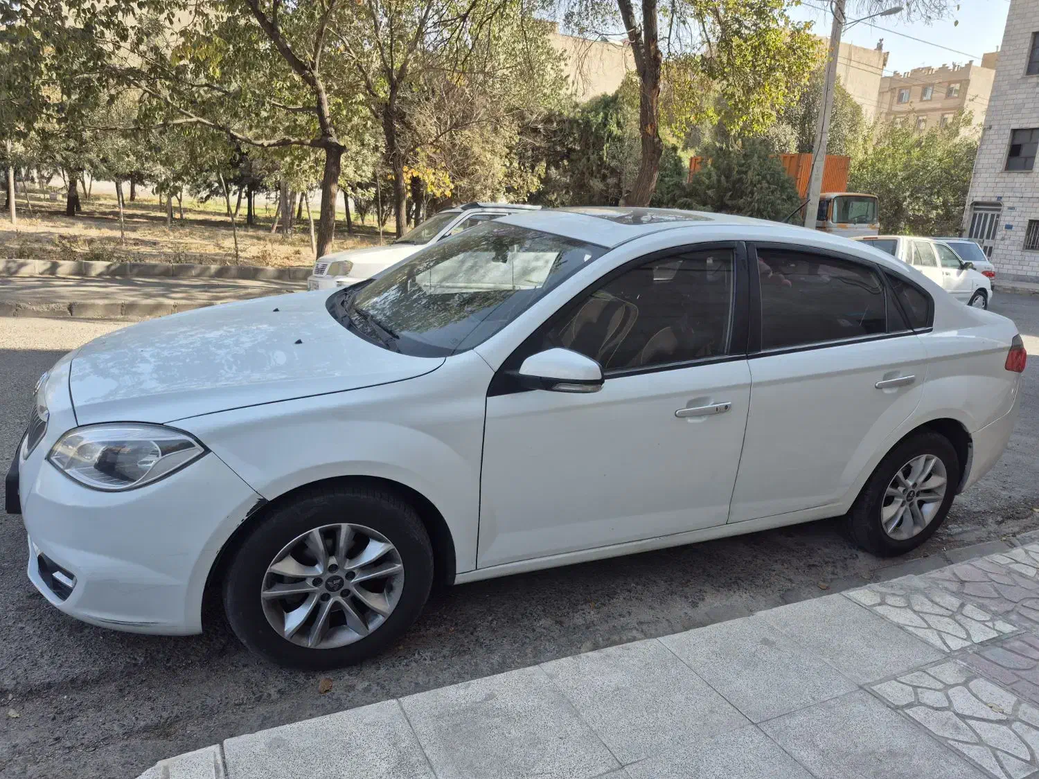 برلیانس 330 مدل 96 اتومات|خودرو سواری و وانت|تهران, حکیمیه|دیوار