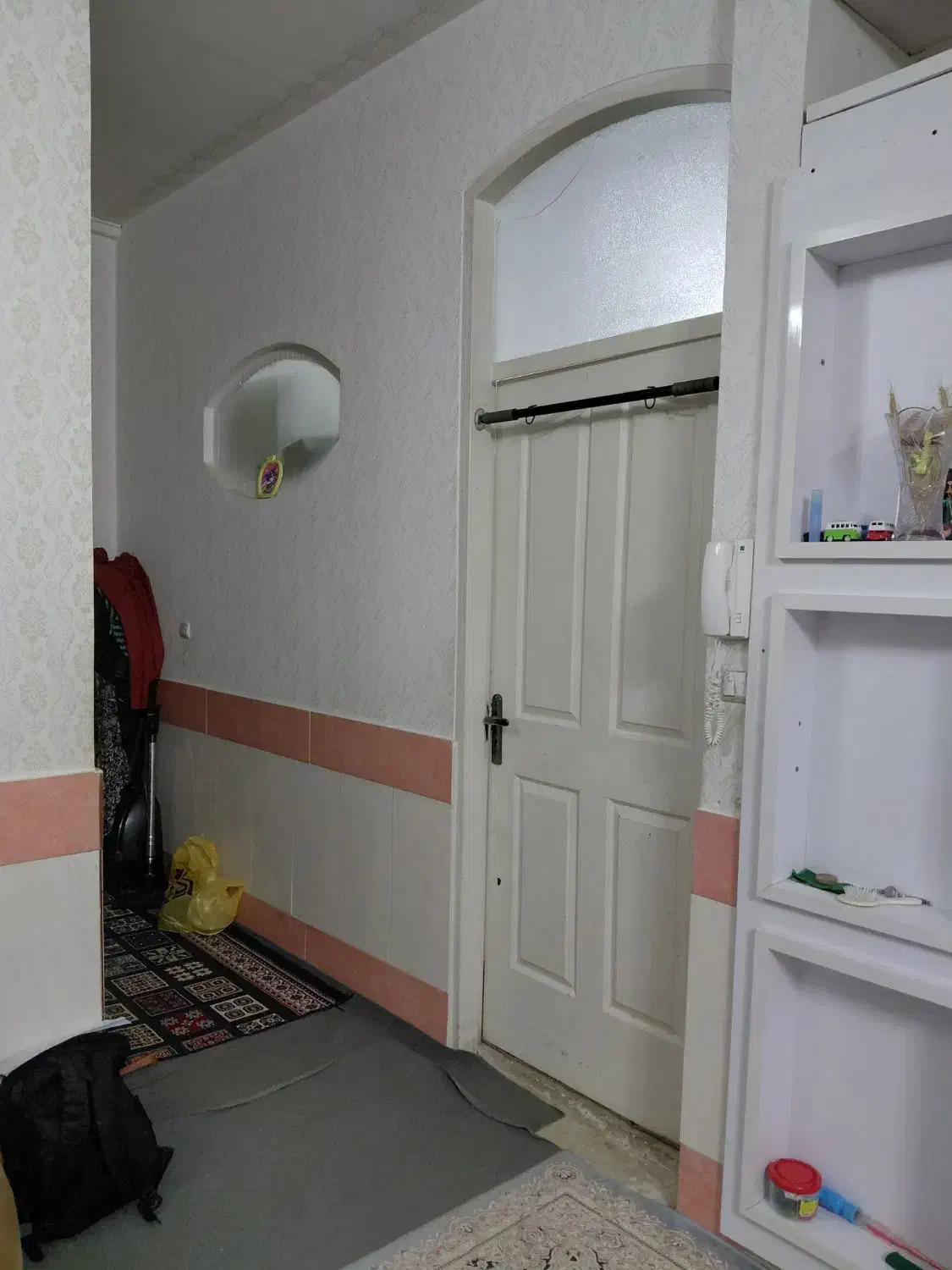 ویلایی دو طبقه و نیم|فروش خانه و ویلا|قم, شهرک مهدیه (مدرس)|دیوار