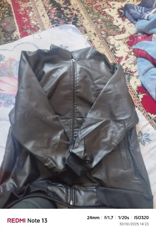 کاپشن چرم مصنوعی|لباس|سلامی, |دیوار