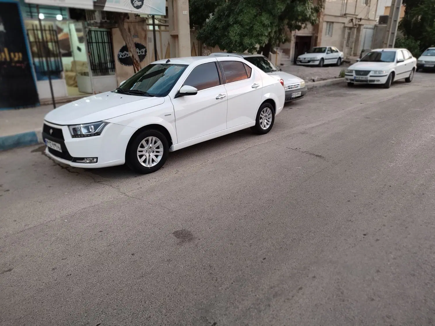 دنا پلاس|خودرو سواری و وانت|ایلام, |دیوار