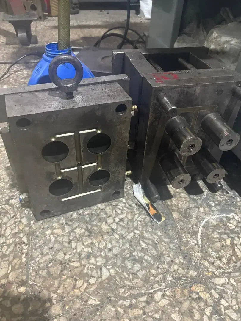 فروش قالب پایه کابینت پلاستیکی|ماشینآلات صنعتی|جاجرود, |دیوار