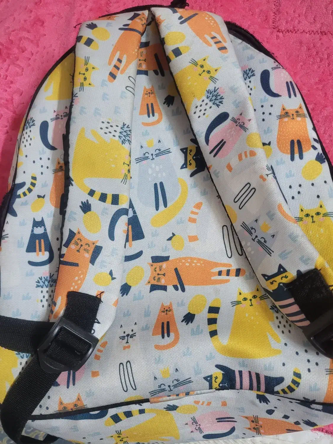 کیف|کیف، کفش، کمربند|اصفهان, رکن الدوله غربی|دیوار