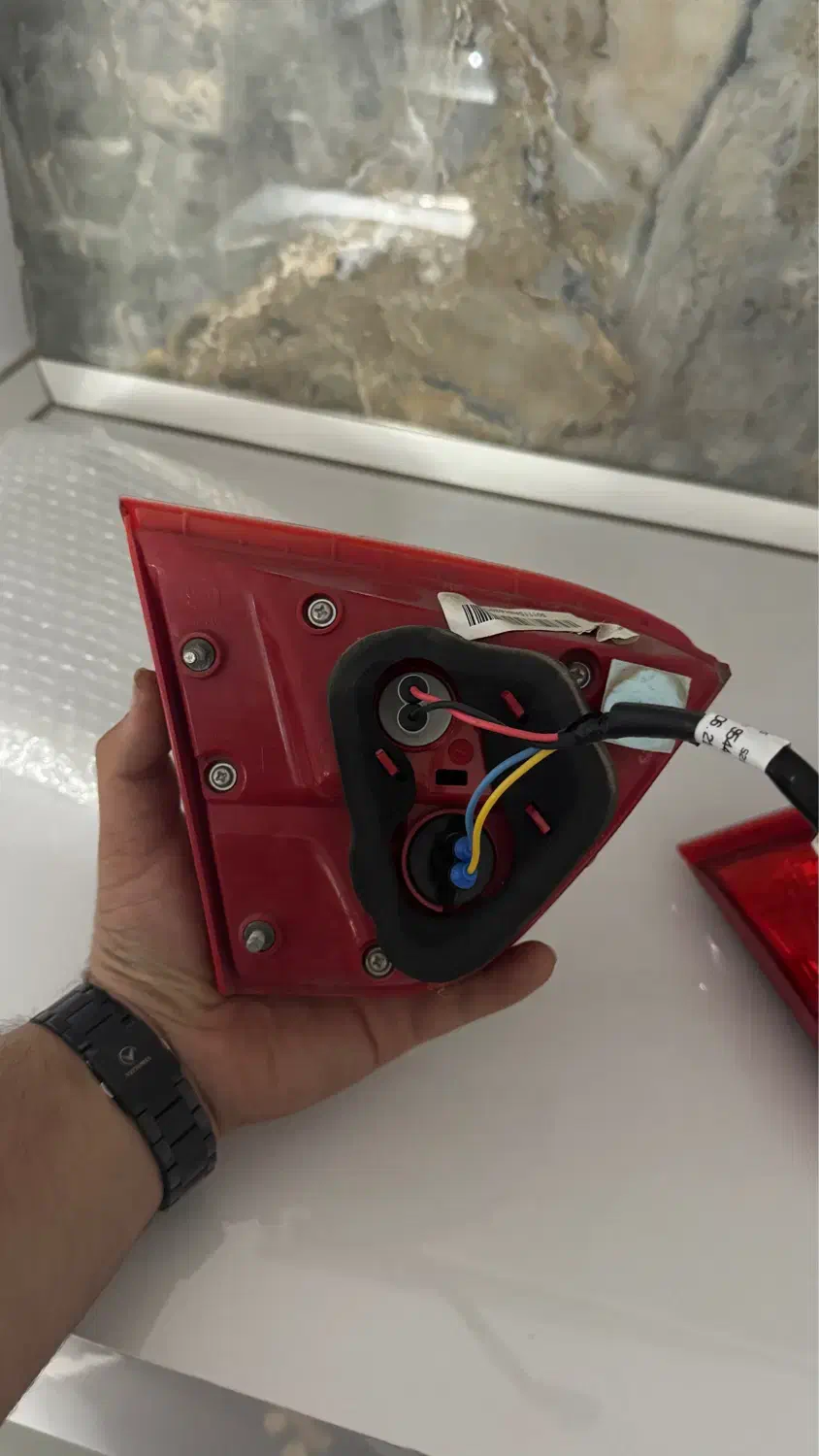 چراغ عقب کوییک روی صندوق و فنر کوییک|قطعات یدکی و لوازم جانبی|اردبیل, |دیوار