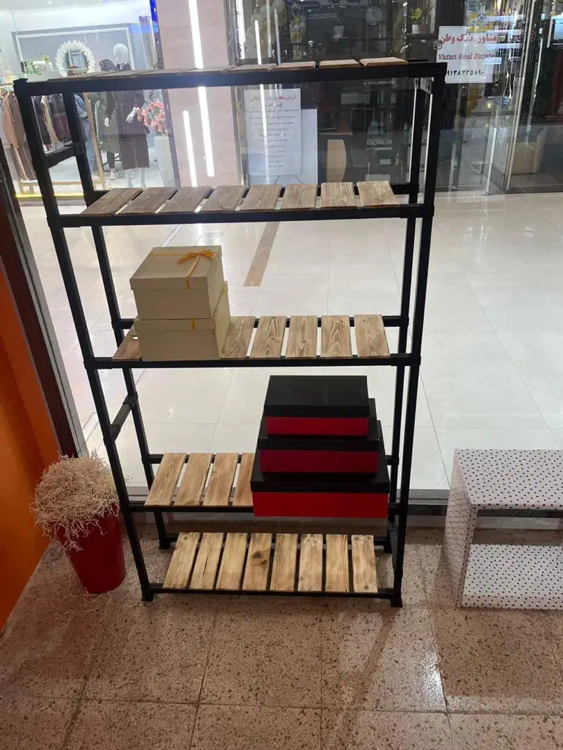 رگال دست دوم|کتابخانه، شلف، قفسههای دیواری|اصفهان, باغ زرشک|دیوار