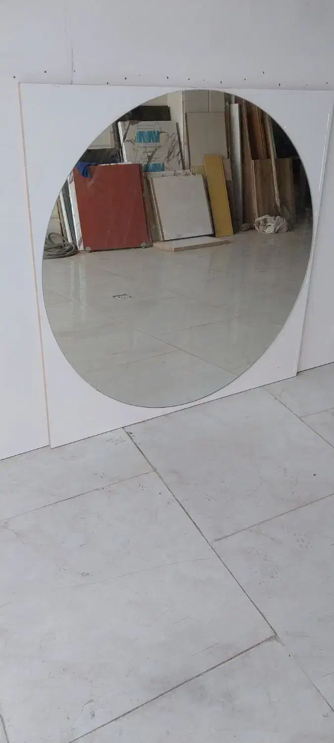 آیینه|آینه|قرچک, مهدیه|دیوار