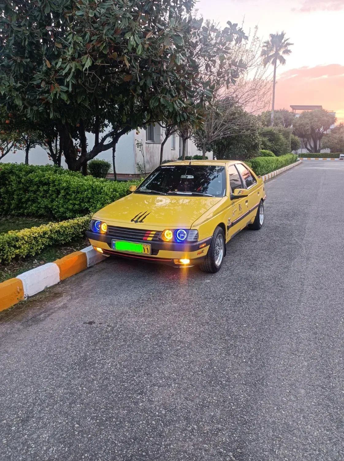 لوازم پژو۴۰۵سپر،درها،کمپرسورکولر،چراغها،بوق شیپوری|قطعات یدکی و لوازم جانبی|تهران, آذربایجان|دیوار