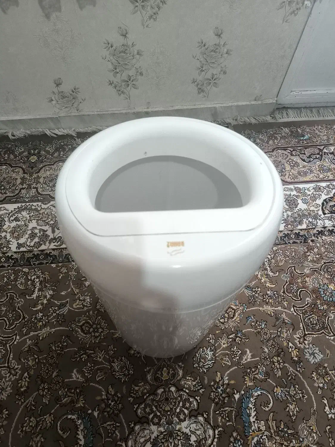 سطل زباله سالنی|لوازم نظافت|خرمآباد, |دیوار