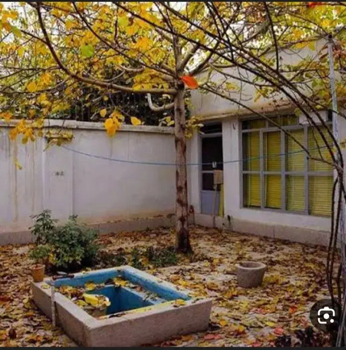 ۳۵۰ متر ویلایی / شهید محمودی/ مناسب ساخت و ساز|فروش خانه و ویلا|ورامین, ورامین|دیوار