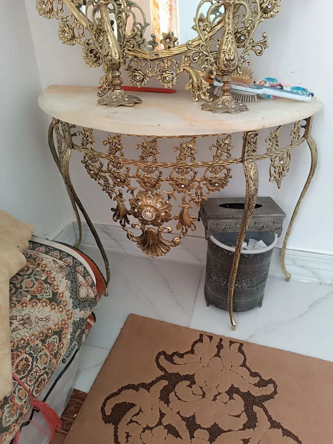 آینه و شمعدان برنج|آینه|بروجرد, |دیوار