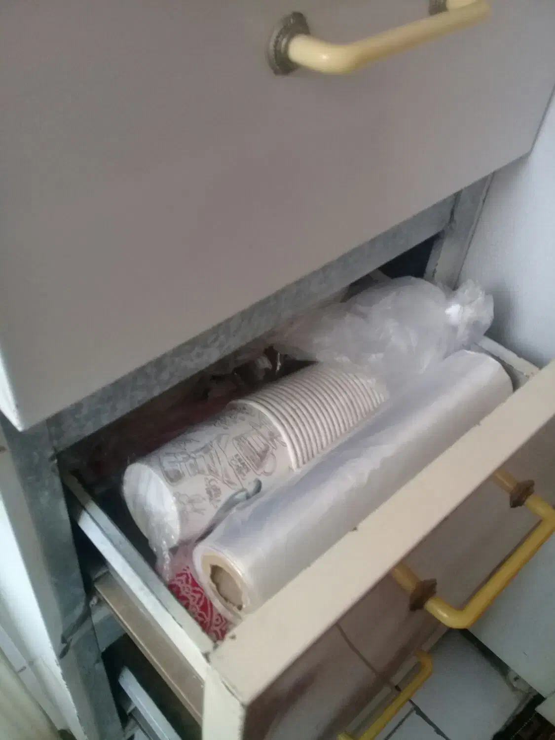 کابینت کشوی فلزی|مصالح و تجهیزات ساختمان|تهران, آهنگران (سراسیاب دولاب)|دیوار