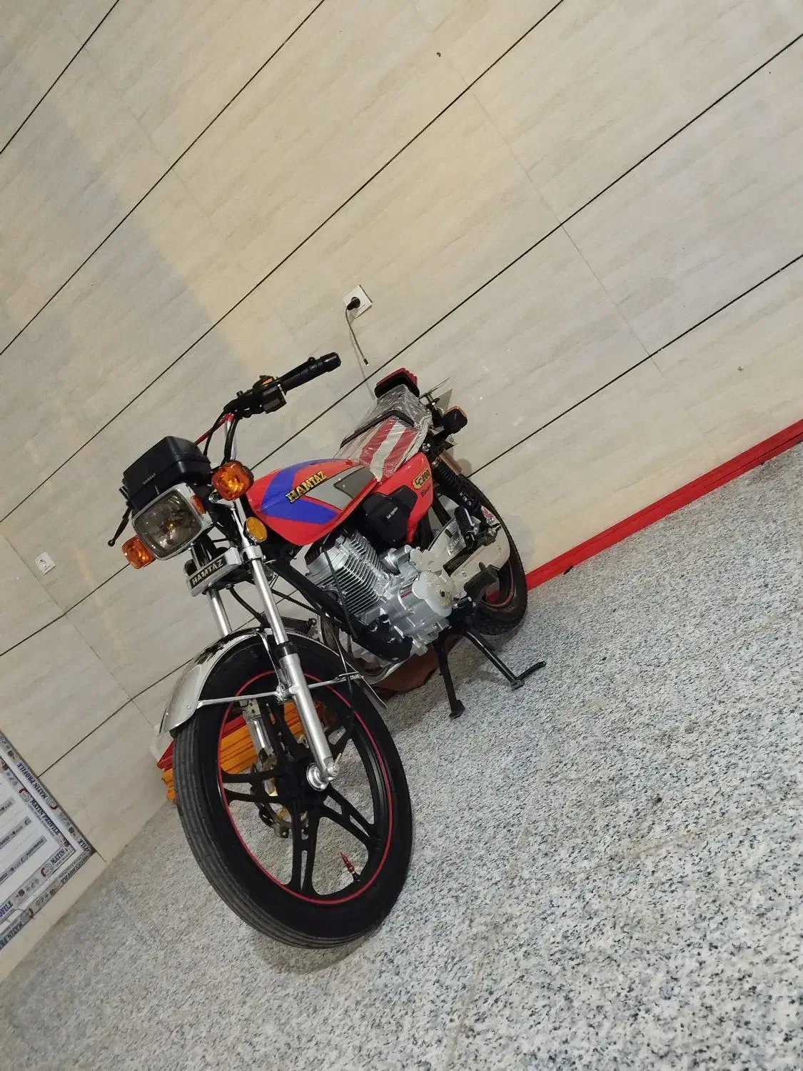 موتور 200همتاز|موتورسیکلت|بیستون, |دیوار