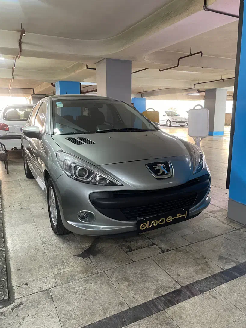 ۲۰۷ تیتانیوم بسیار تمیز / فروش نقد و اقساط|خودرو سواری و وانت|تهران, ظفر|دیوار