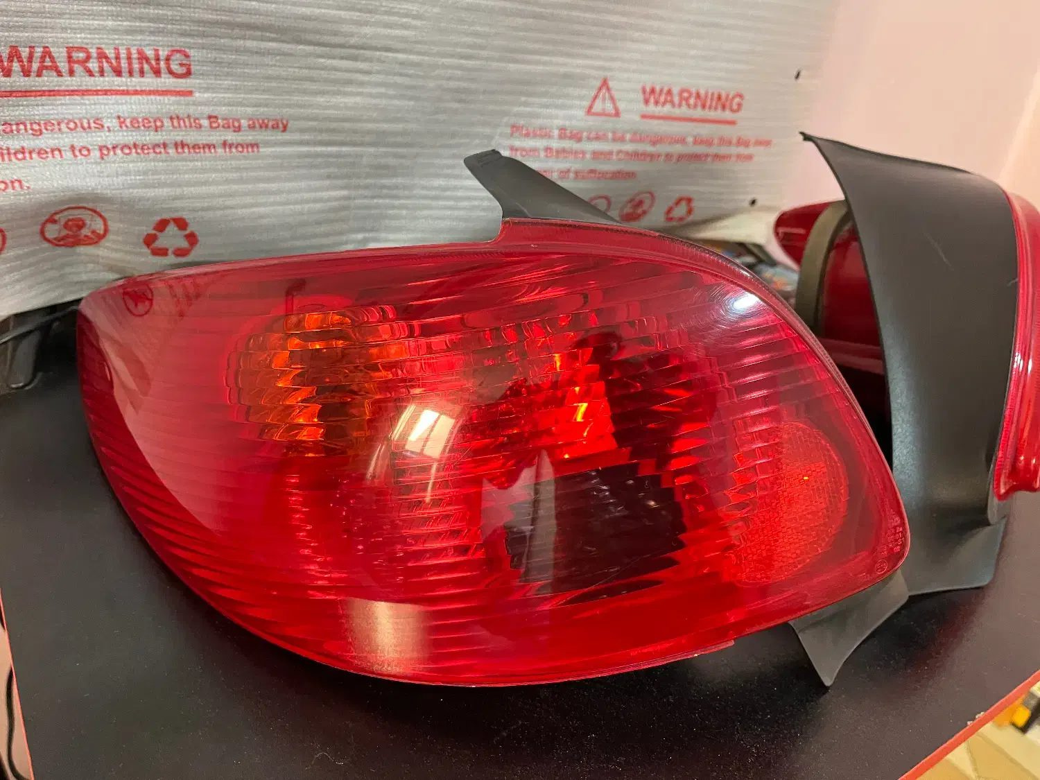 چراغ عقب پژو 206|قطعات یدکی و لوازم جانبی|اهواز, کوروش|دیوار