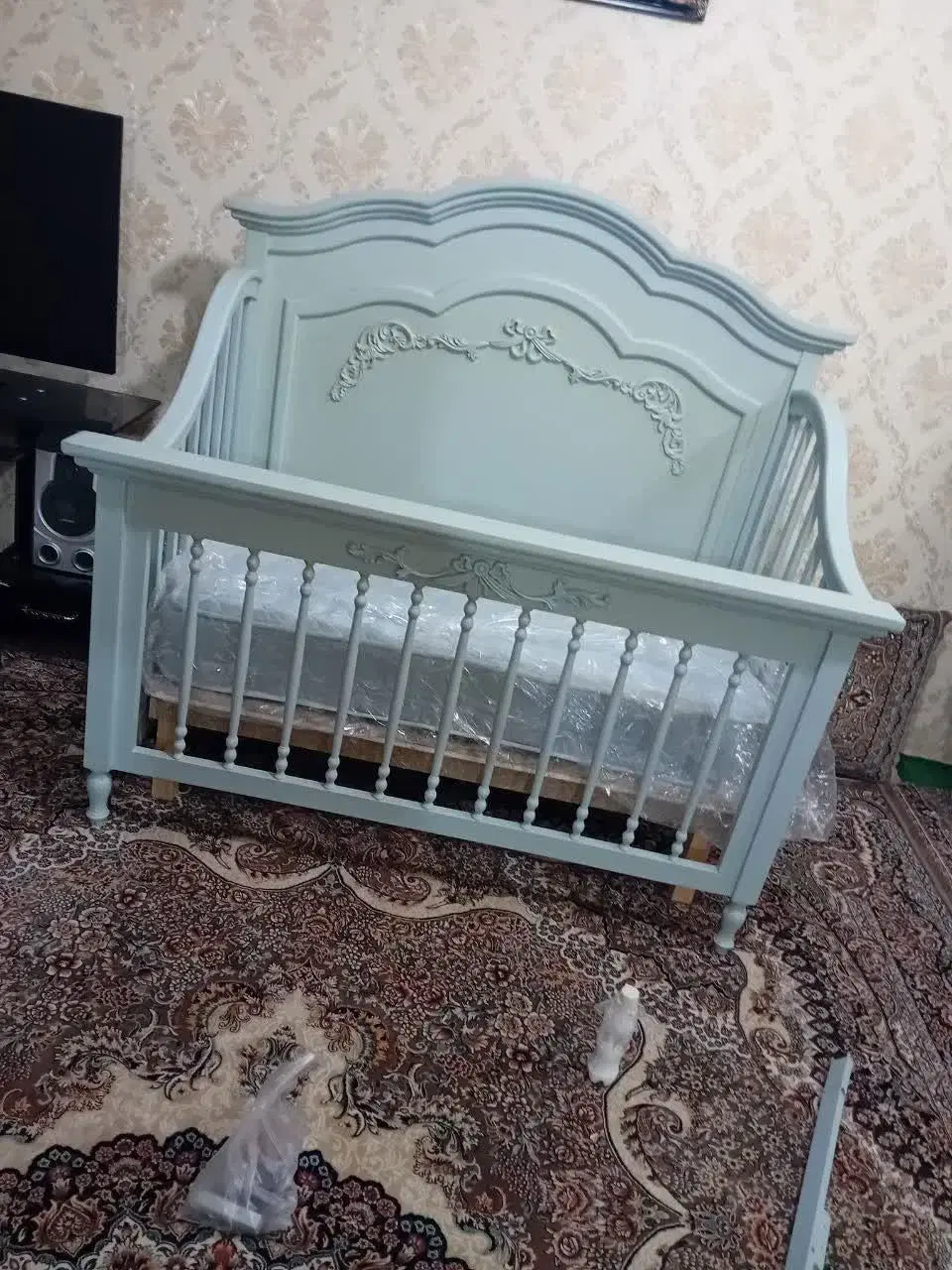 تخت نوزاد|تخت و سرویس خواب|مشهد, چهاربرج|دیوار