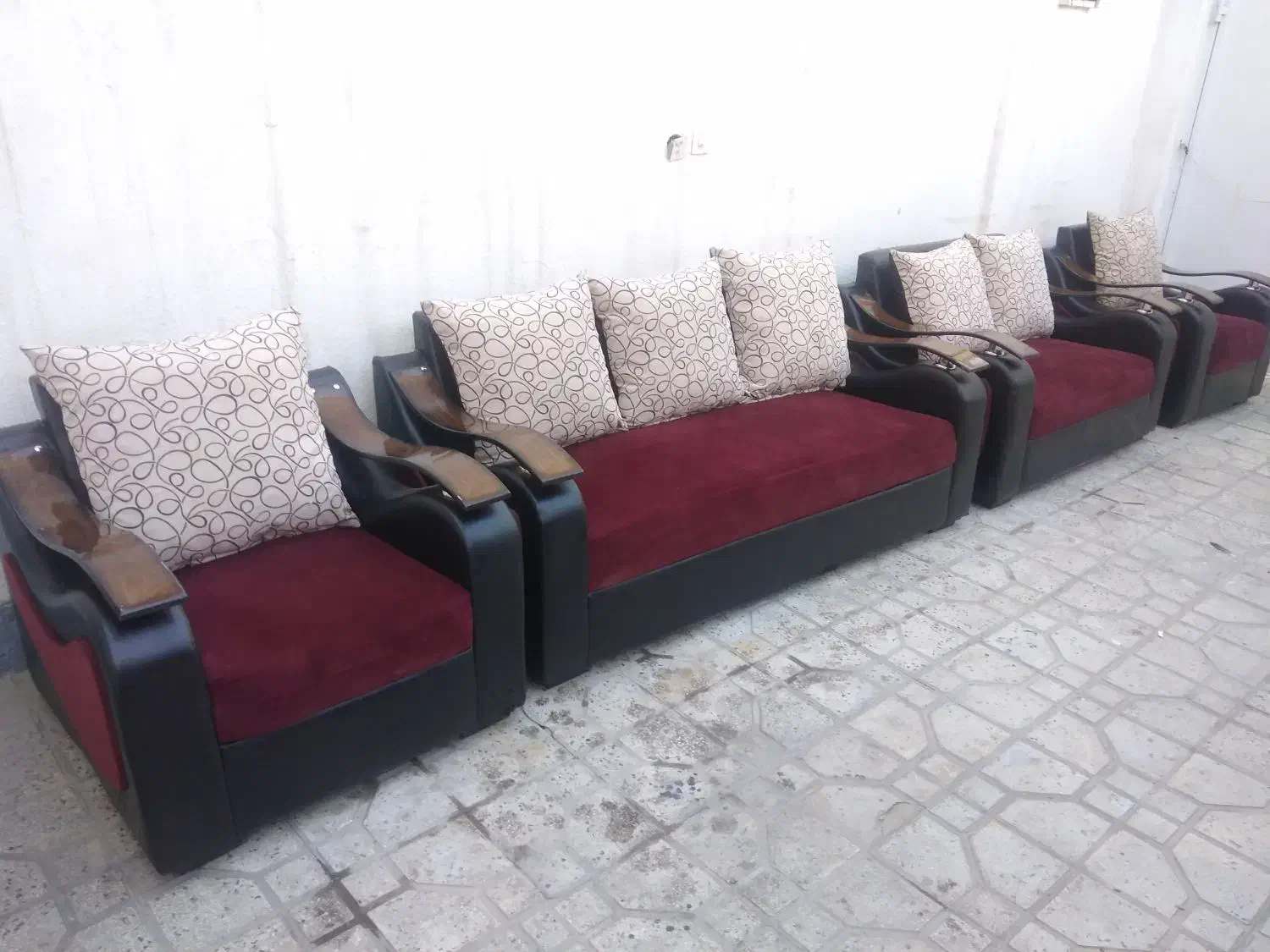 مبل دسته چوبی|مبلمان خانگی و میز عسلی|شیراز, هفت تنان|دیوار