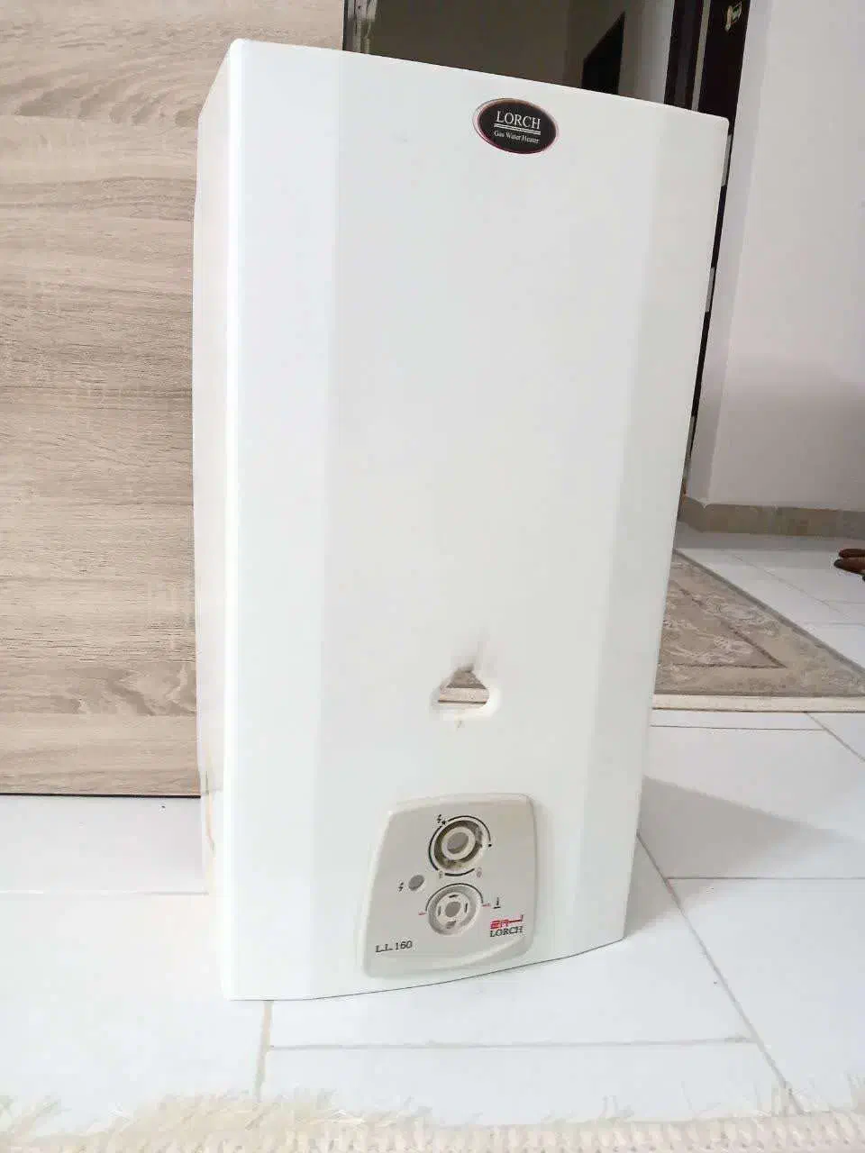 آبگرم کن دیواری لورچ ..مدل L.L.160|آبگرمکن، پکیج، شوفاژ|پرند, فاز ۲|دیوار