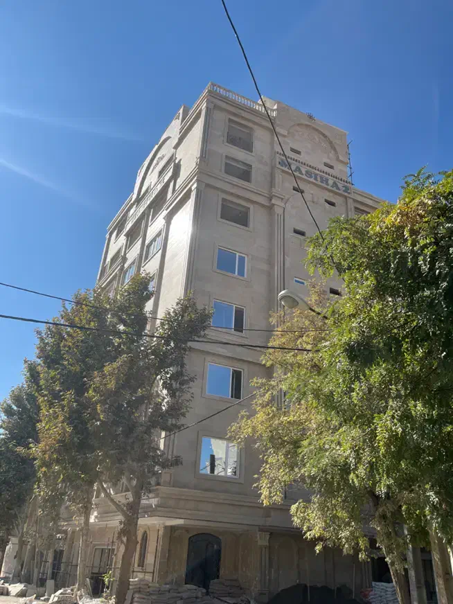 آپارتمان ۱۳۸متری ۳نبش گلسرخی|فروش آپارتمان|بروجرد, |دیوار