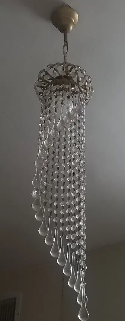 دو عدد لوستر|لوستر و چراغ آویز|سمنان, |دیوار