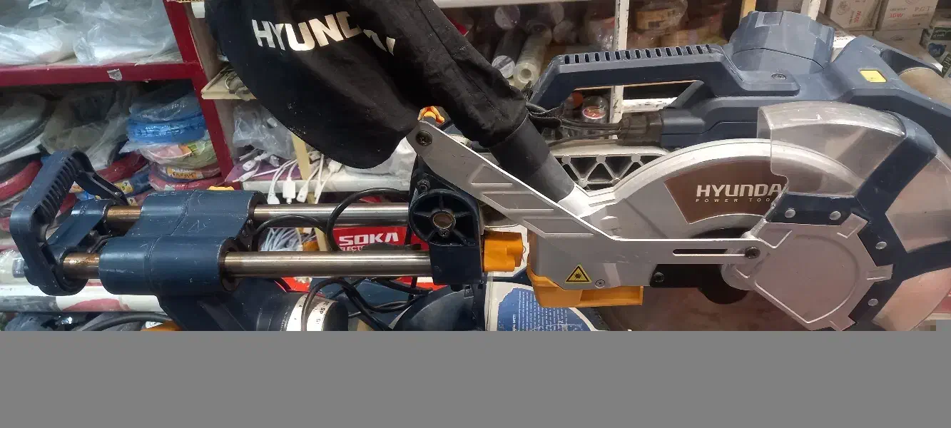 فارسی بر هیوندای،میخکوب T|ابزارآلات|اردبیل, |دیوار