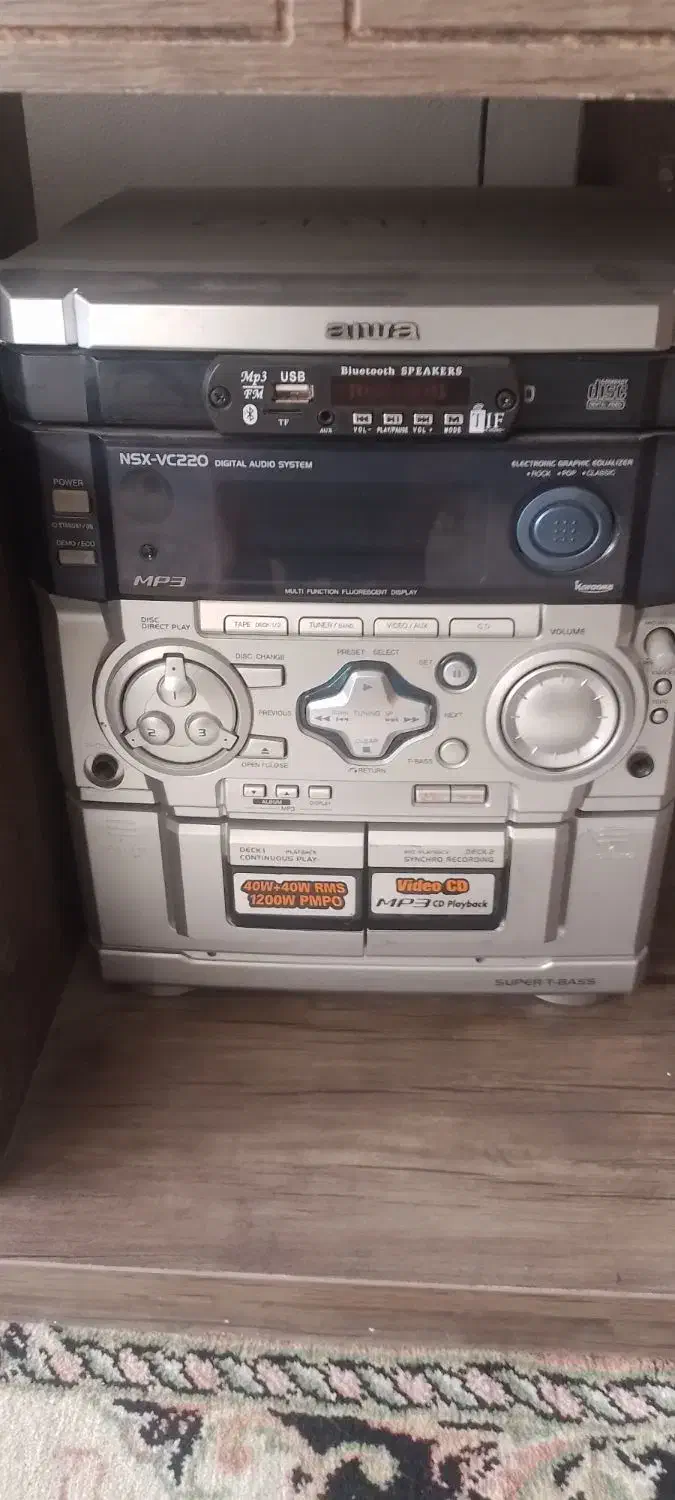 ایکسویژن ۳۲ اینج|تلویزیون و پروژکتور|نیشابور, بزرگمهر|دیوار