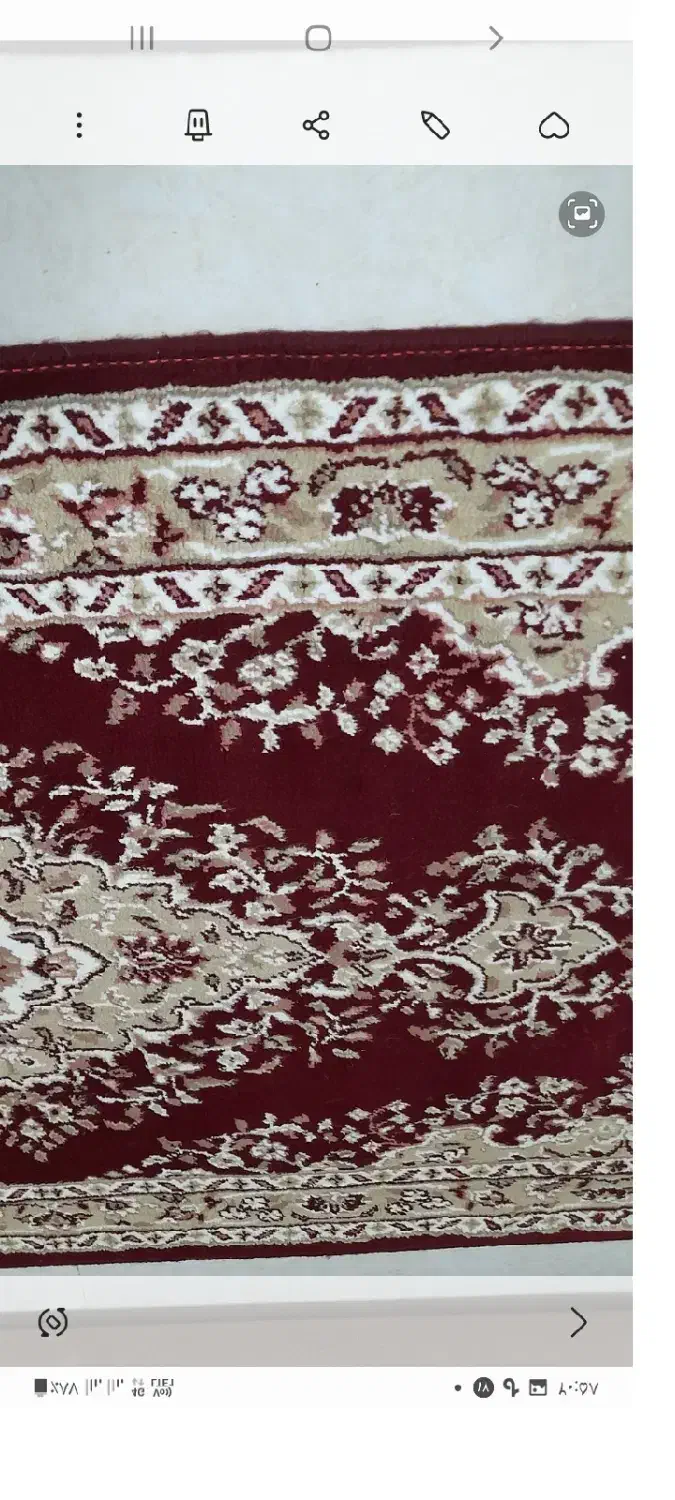 کنار فرشی در حد نو نو بدون هیچ زدگی|فرش|شیراز, میانرود|دیوار