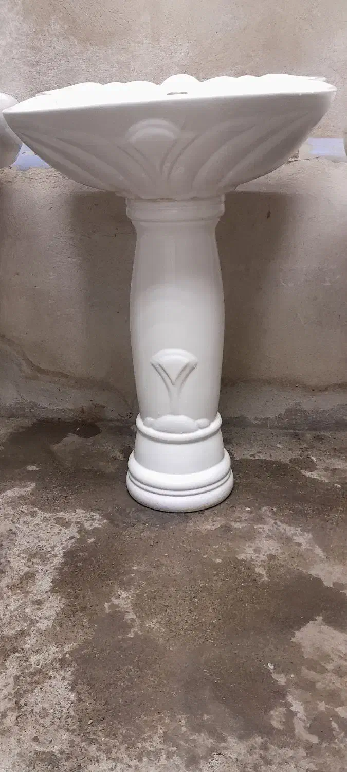 ۲عدد روشویی مارک چینی کر سالم|لوازم سرویس بهداشتی|نسیمشهر, |دیوار