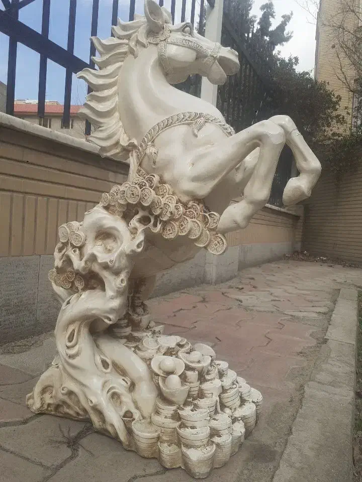 اسب دکوری|مجسمه، تندیس، ماکت|کرج, شهرک ولیعصر|دیوار
