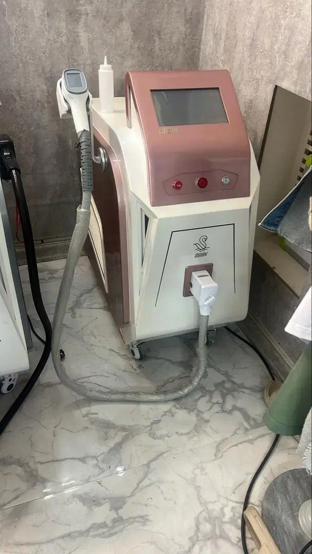 دستگاه لیزر با اپراتور برای مطب یا کلینیک|آرایشگاه و سالن‌های زیبایی|اصفهان, برازنده|دیوار