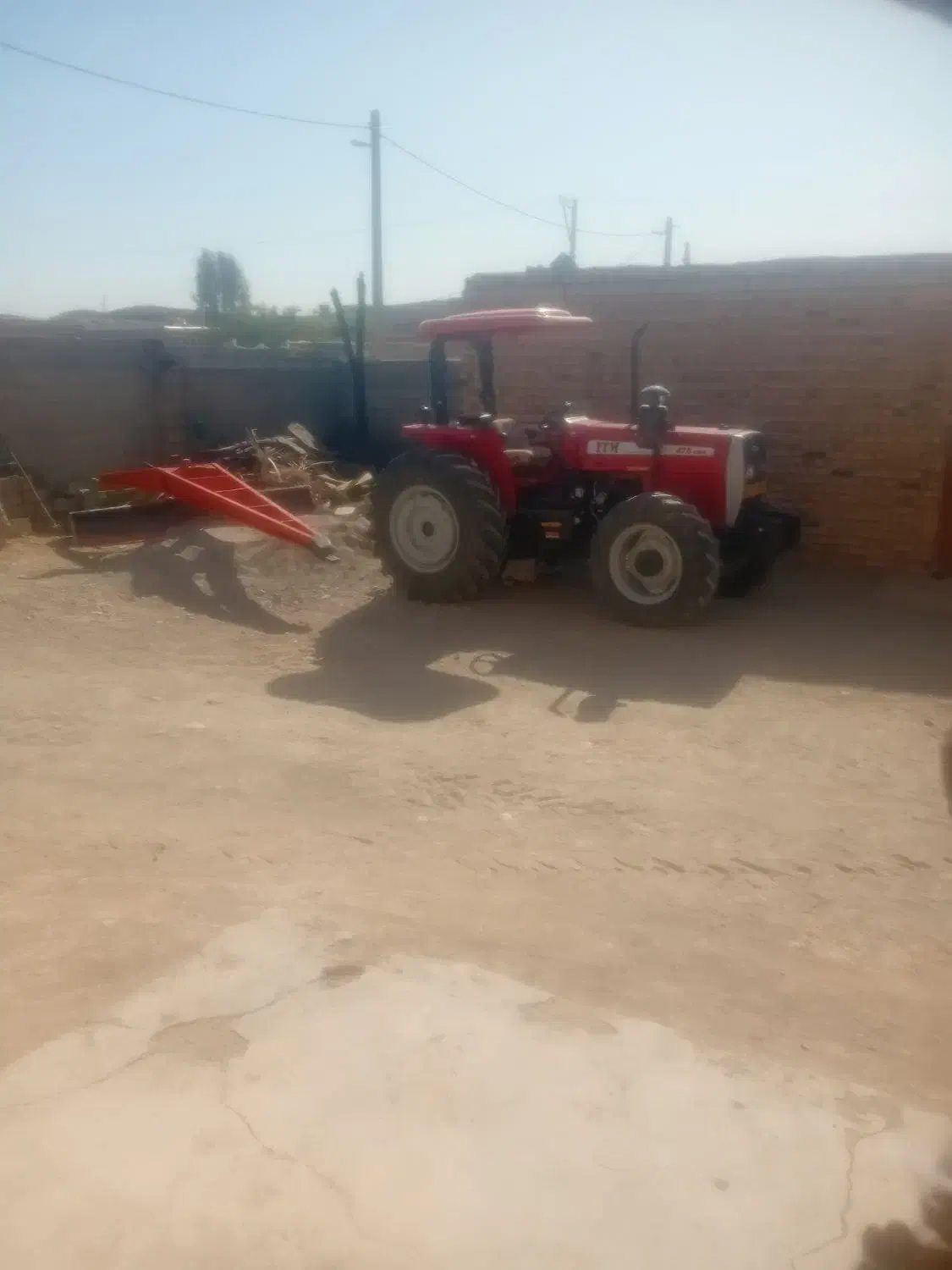 انجام کا رهای کشاورزی باتراکتور|خدمات باغبانی و درختکاری|بمپور, |دیوار