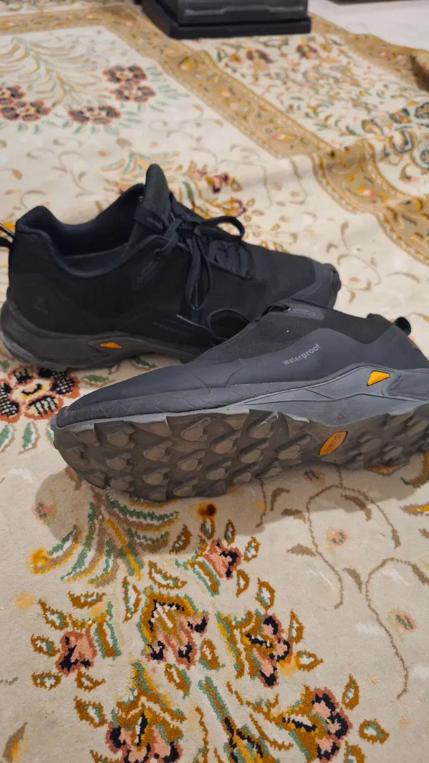 آدیداس  اصلی سایز ۴۲|کیف، کفش، کمربند|خرم‌آباد, |دیوار