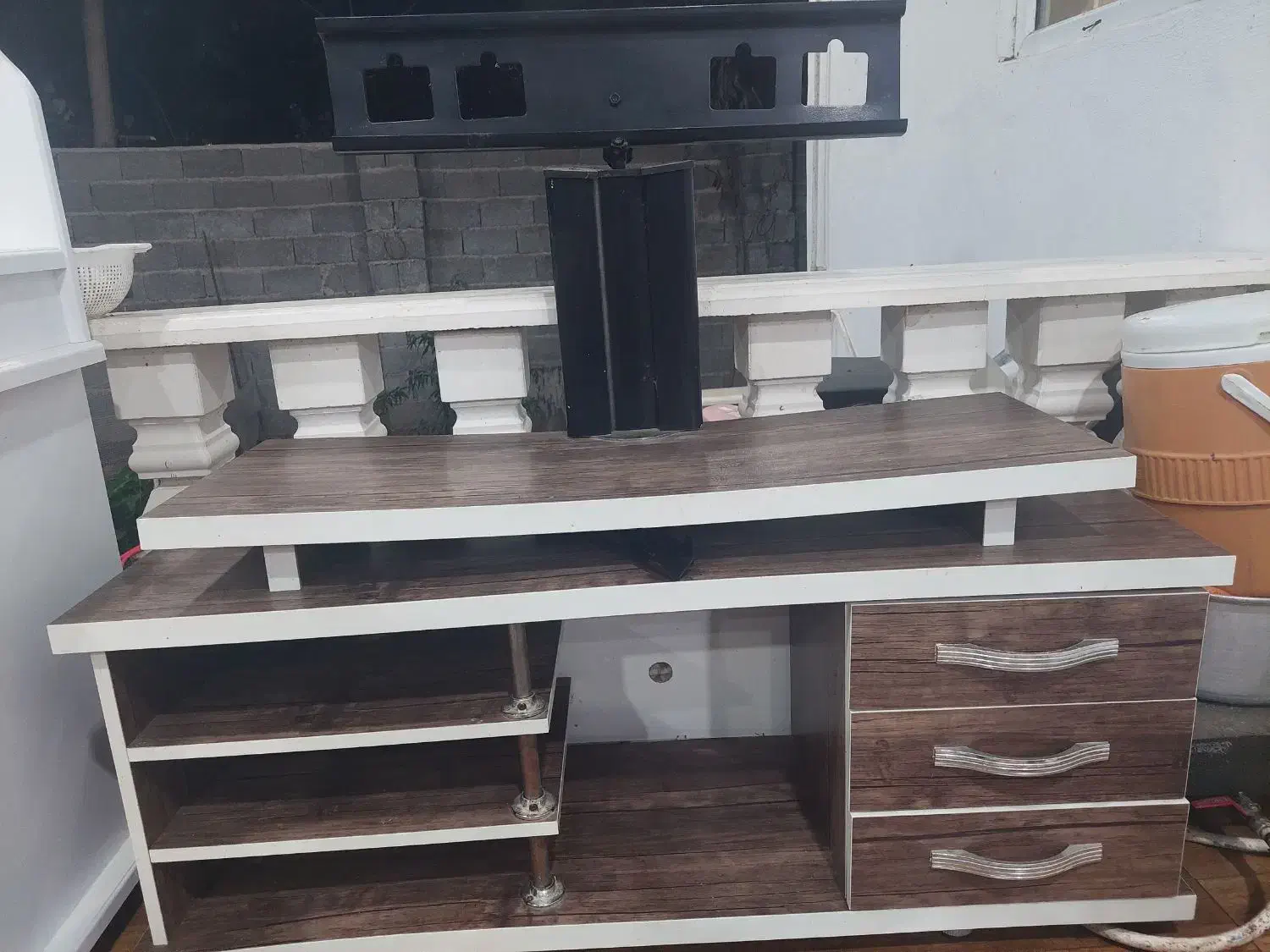 میز آرایش و میز تلوزیون|میز تلویزیون|رشت, نامجو|دیوار