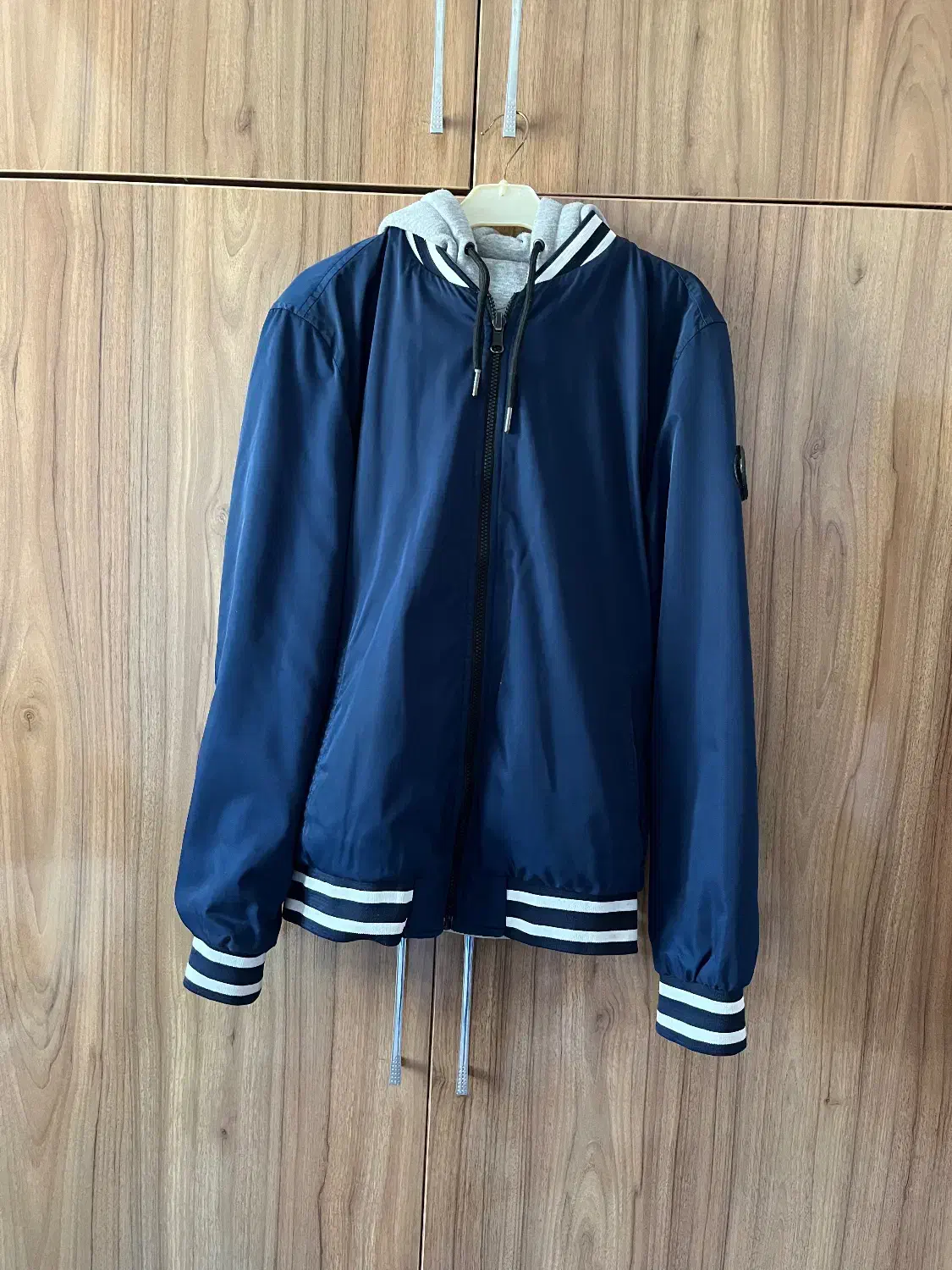 کاپشن|لباس|بجنورد, |دیوار