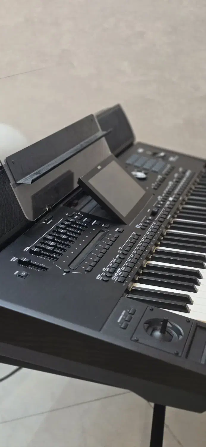 korg pa5x|پیانو، کیبورد، آکاردئون|اصفهان, مهدی آباد|دیوار
