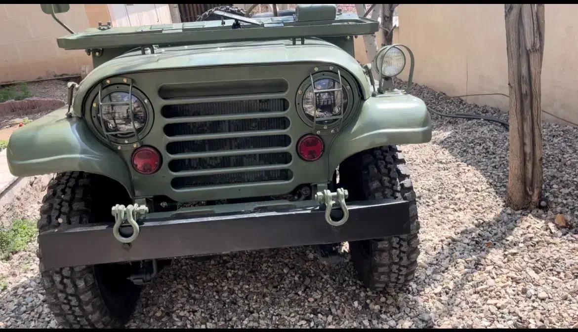 جیپ کا ام  عروسک|خودرو کلاسیک|آبیک, |دیوار