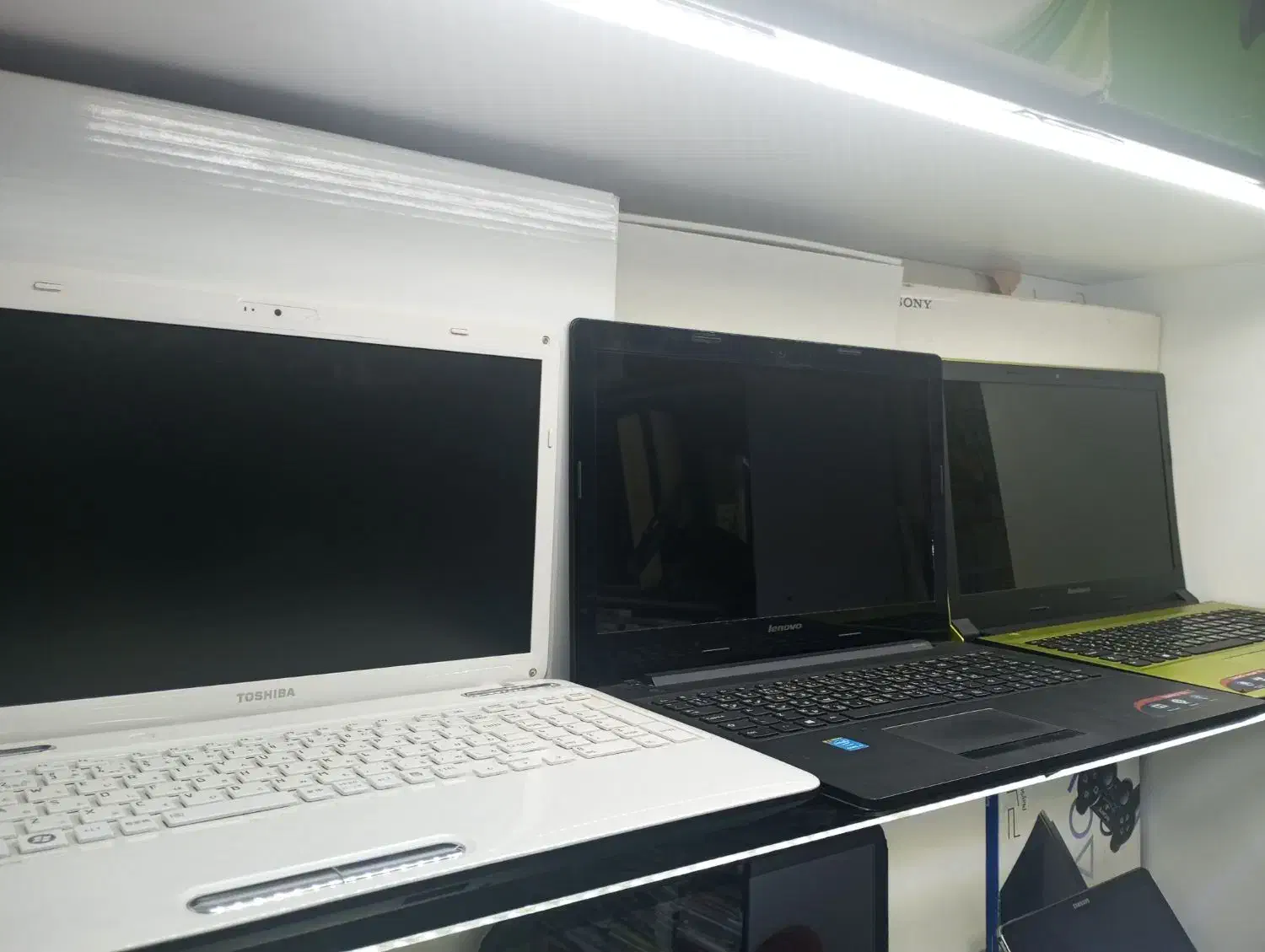 لب تاب در حد نو مناسب معاوضه دستگاه بازی|رایانه همراه|شاهین‌شهر, شهرک مطهری|دیوار