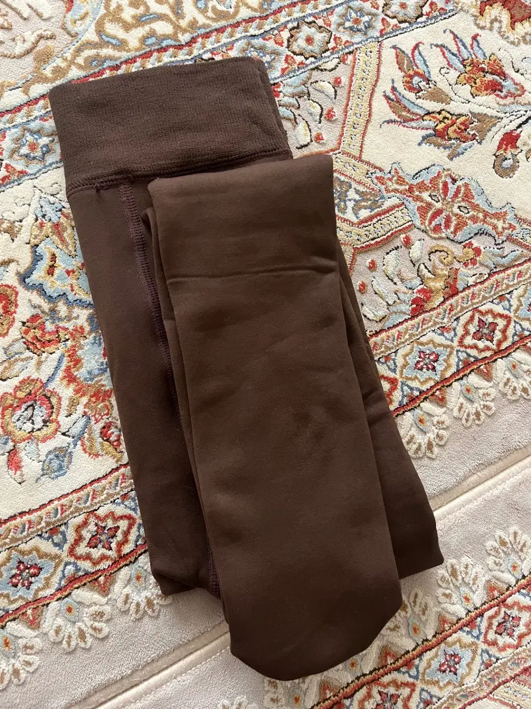 لگ جورابی|لباس|نظرآباد, نظرآباد|دیوار